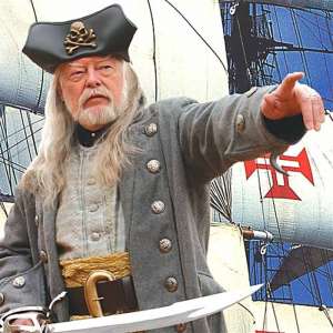 Buccaneer Coat